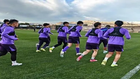 范佩西微博寄语：荣耀战袍荷兰队，期待下一战大捷！